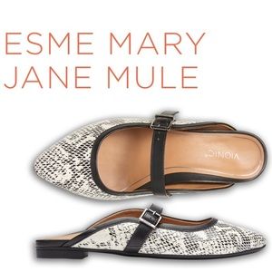 Vionic Snakeskin Mary Jane Size 10